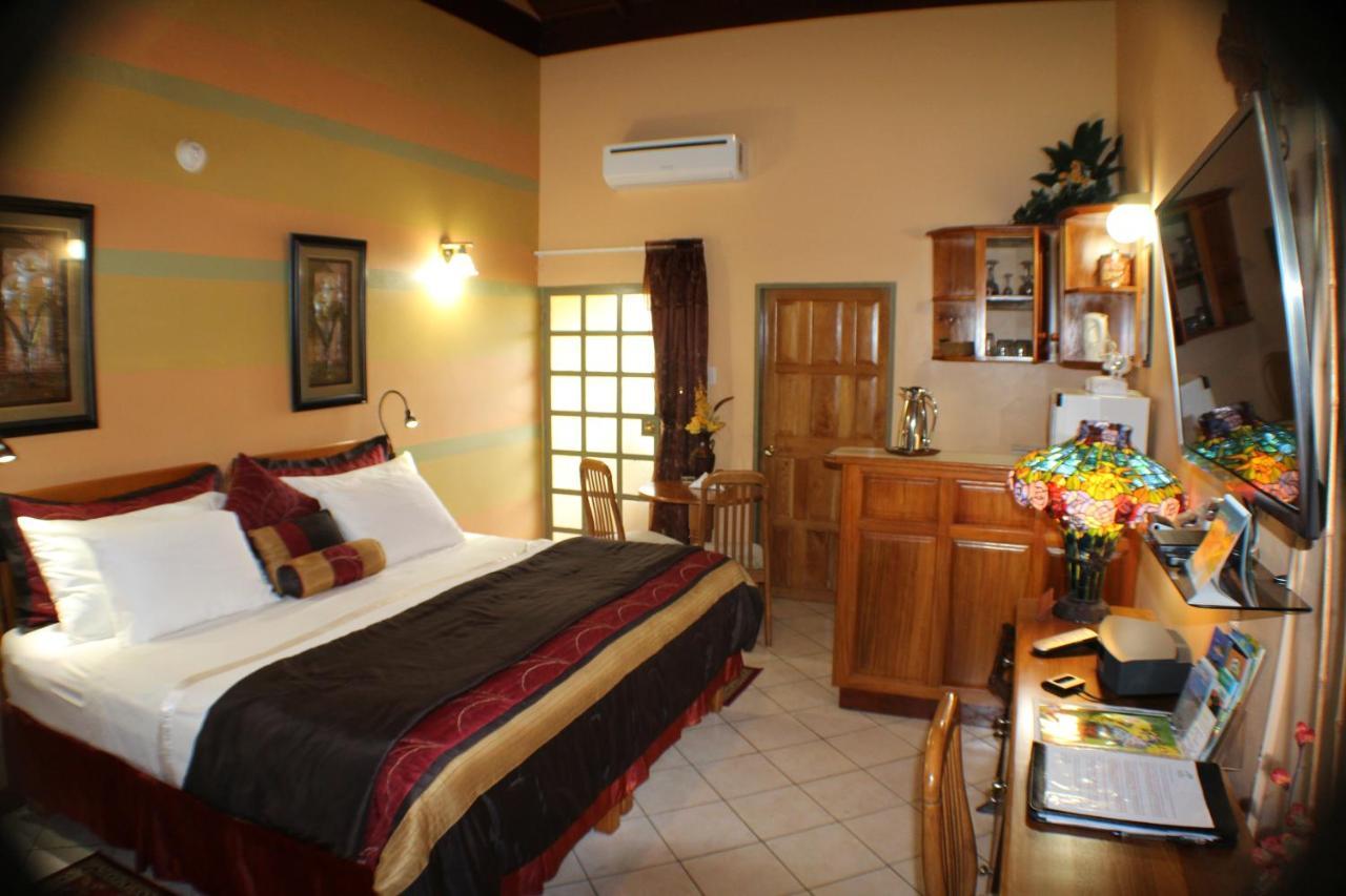 Native Abode Bed and Breakfast Bon Accord Village Εξωτερικό φωτογραφία