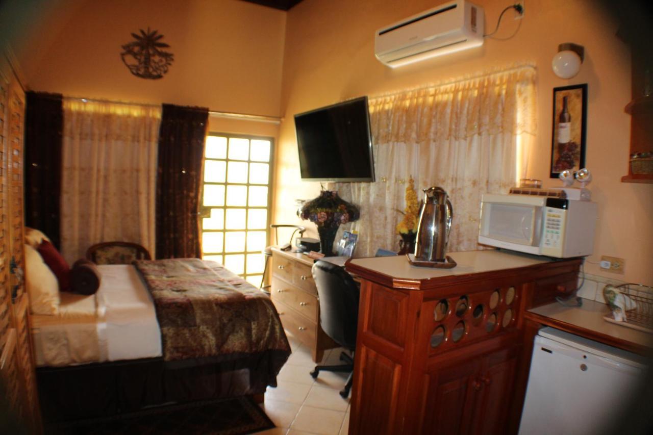 Native Abode Bed and Breakfast Bon Accord Village Εξωτερικό φωτογραφία