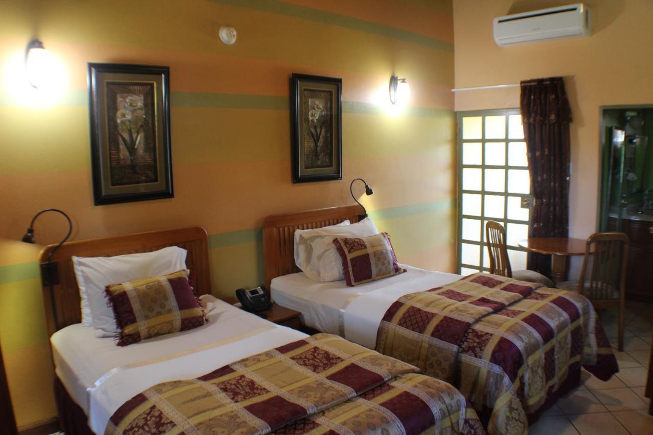 Native Abode Bed and Breakfast Bon Accord Village Εξωτερικό φωτογραφία
